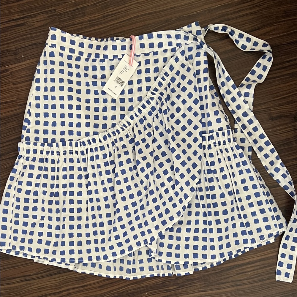 Vineyard Vines Blue and White Patterned Mini Skirt NWT